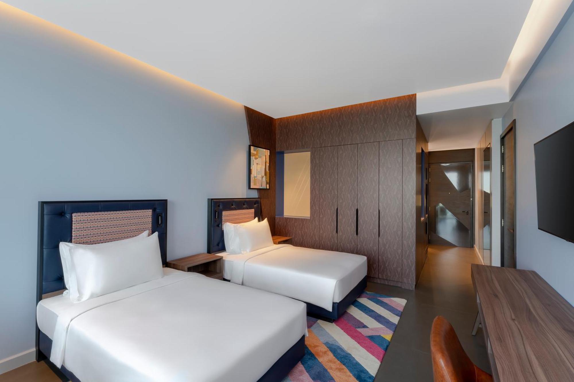 Hyatt Centric Jumeirah Dubai Exteriör bild Deluxe Twin Room