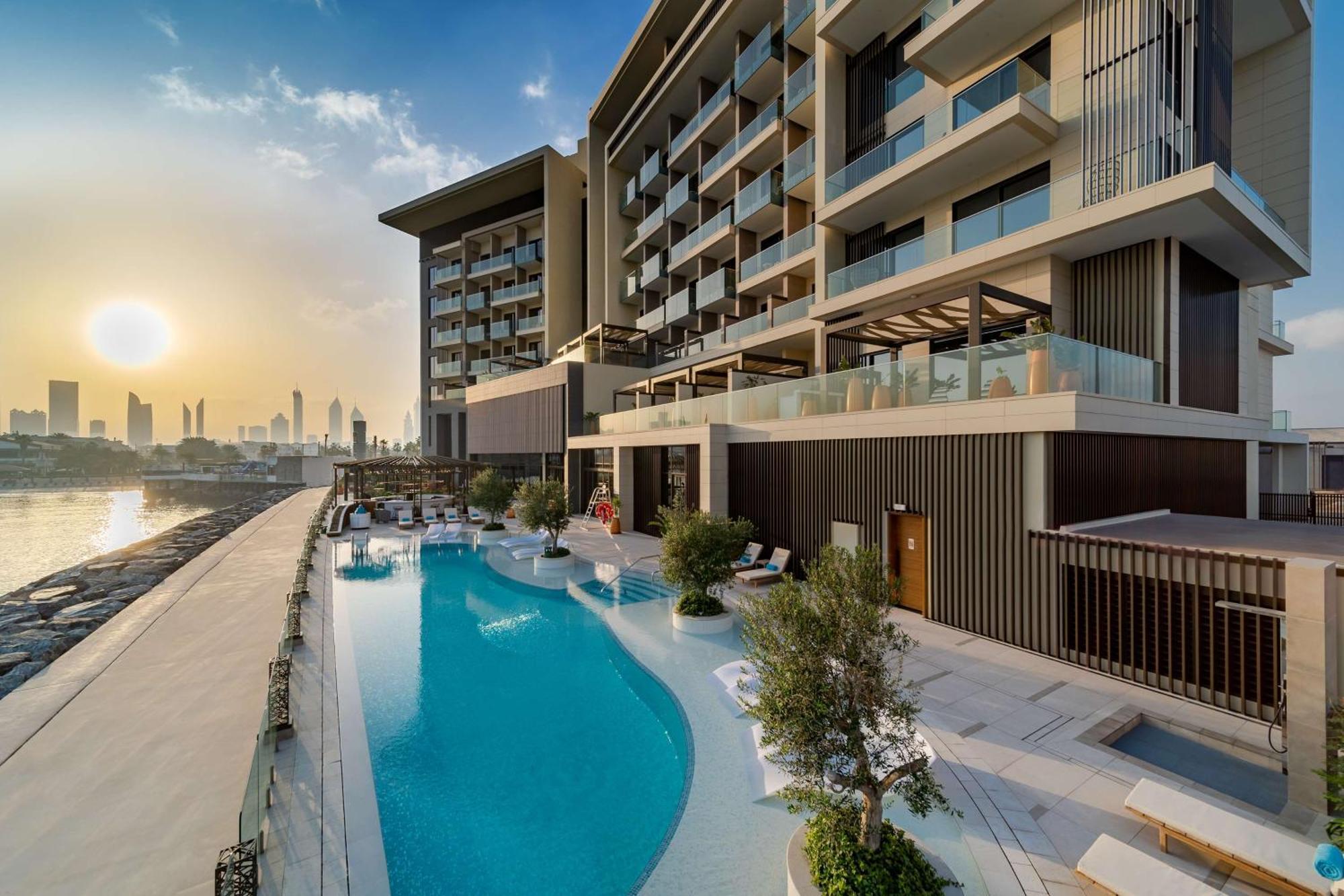Hyatt Centric Jumeirah Dubai Exteriör bild The Cove